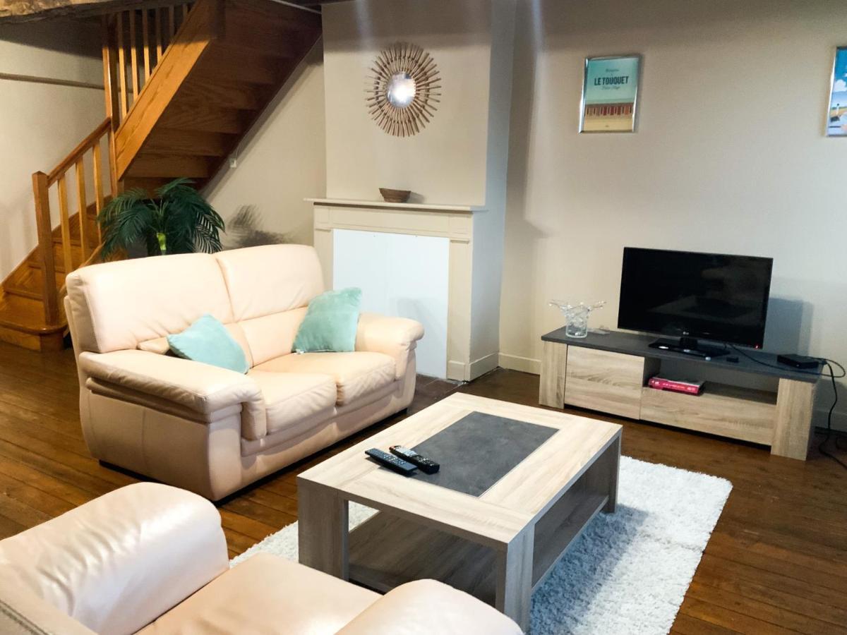 Grand Appartement Idealement Situe 7 Places Desvres Eksteriør bilde